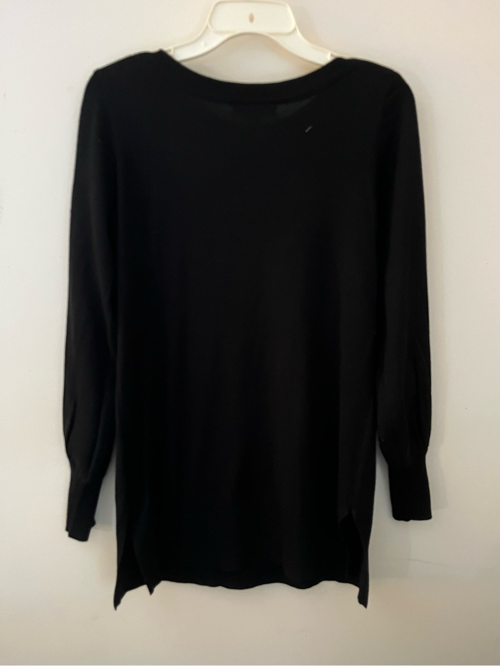 Cable & Gauge Black Crewneck Sweater with Sparkle Accents - Picture 4 of 5